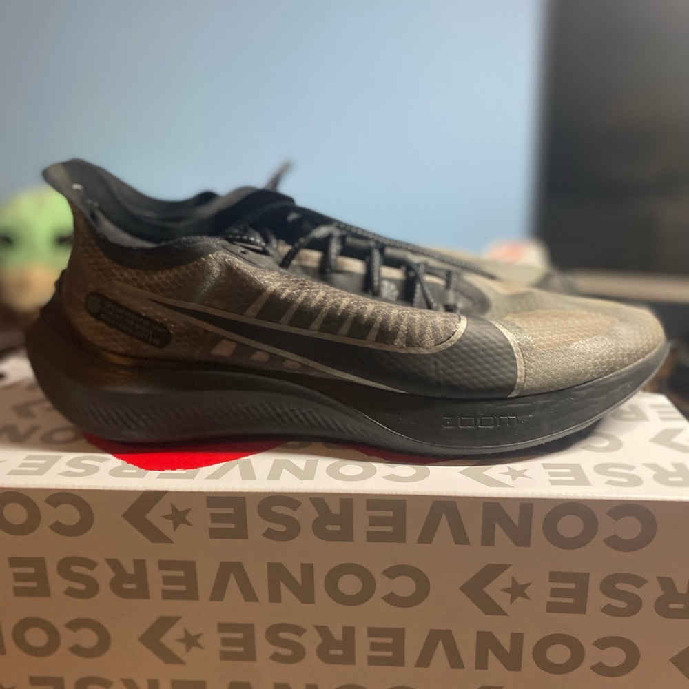 Nike Zero Gravity Runner. Size 13 Pre-Owned.